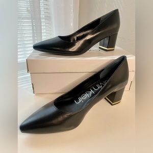 Calvin Klein Nita Block Heel Pump size 7 new in box